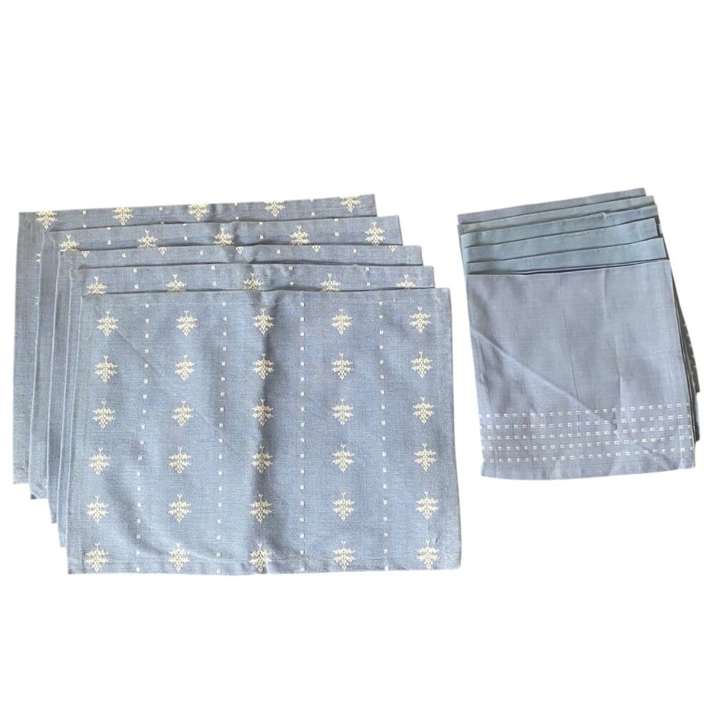 Crate &‎ Barrel Winter Woods Napkins Placemats 11pcs Ice Blue Cotton Embroidered